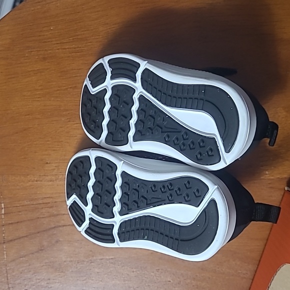 NWT Nike Downshifter 9 - Picture 3 of 4